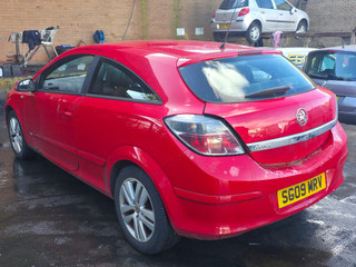 Opel Astra GTC H рест. 2009