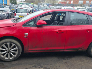 Opel Astra J рест. 2012