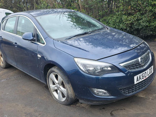 Opel Astra J 2010