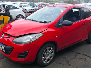 Mazda 2 2  рест. DE 2013