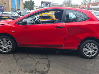Mazda 2 2  рест. DE 2013