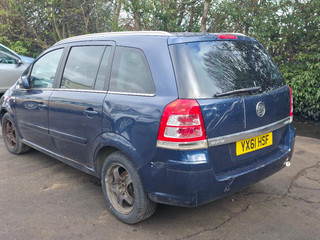 Opel Zafira 2  (B) рест. 2011