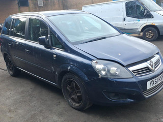 Opel Zafira 2  (B) рест. 2011