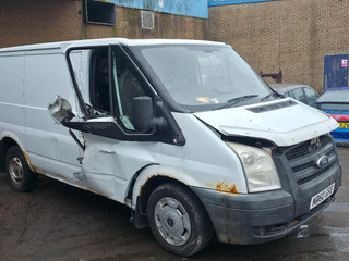 Ford Transit 7 2010