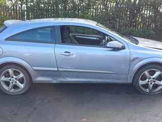 Opel Astra GTC H 2007