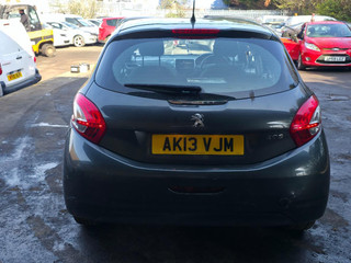 Peugeot 208 2013