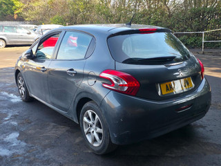 Peugeot 208 2013