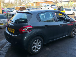 Peugeot 208 2013