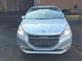 Peugeot 208 2013