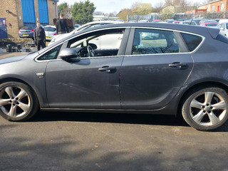 Opel Astra J 2010