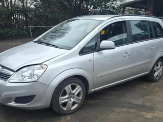 Opel Zafira 2  (B) рест. 2010