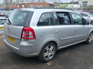 Opel Zafira 2  (B) рест. 2010