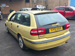 Volvo V40 рест. 2001