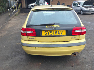 Volvo V40 рест. 2001