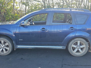 Mitsubishi Outlander 2  рест. 2011