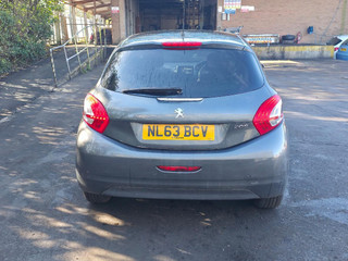 Peugeot 208 2013
