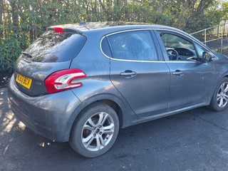 Peugeot 208 2013
