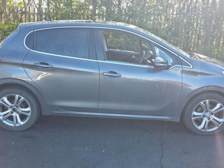 Peugeot 208 2013