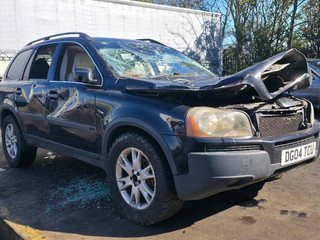 Volvo XC90 2004