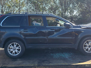 Volvo XC90 2004