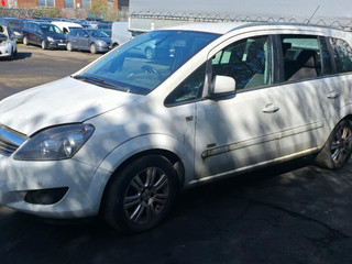 Opel Zafira 2  (B) рест. 2012