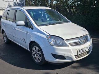 Opel Zafira 2  (B) рест. 2012