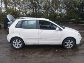 Volkswagen Polo 4  рест. 2009