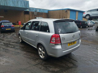 Opel Zafira 2  (B) рест. 2011
