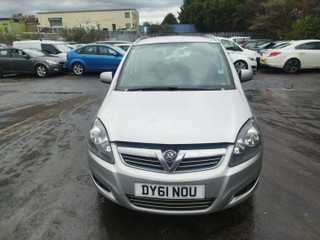 Opel Zafira 2  (B) рест. 2011
