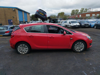 Opel Astra J рест. 2014