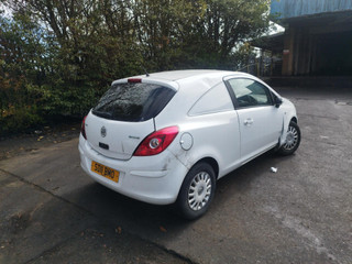 Opel Corsa D рест. 2011