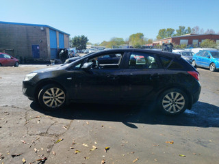 Opel Astra J 2010