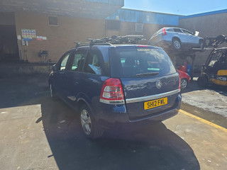 Opel Zafira 2  (B) рест. 2012