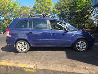 Opel Zafira 2  (B) рест. 2012