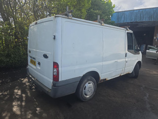 Ford Transit 7 2010