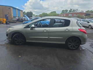 Peugeot 308 рест. 2011