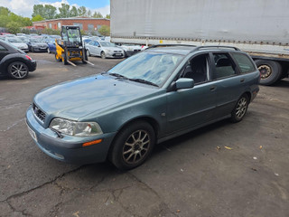 Volvo V40 2-й рест. 2003