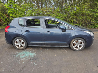 Peugeot 3008 2011
