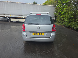 Opel Zafira 2  (B) рест. 2011