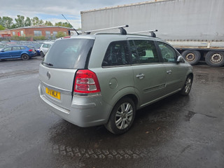 Opel Zafira 2  (B) рест. 2011