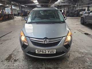 Opel Zafira 3  (C) 2012