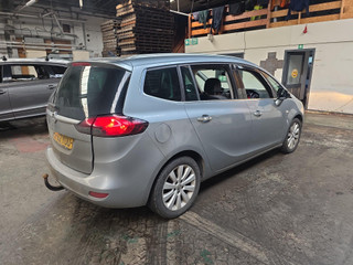 Opel Zafira 3  (C) 2012