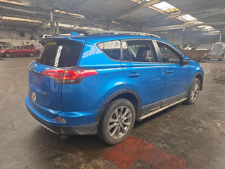 Toyota RAV4 4  XA40 рест. 2016