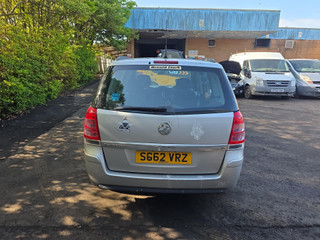 Opel Zafira 2  (B) рест. 2013