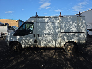Ford Transit 7 2010