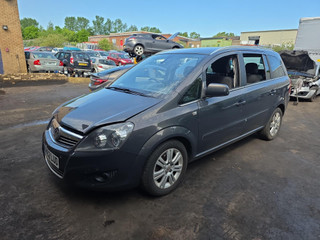 Opel Zafira 2  (B) рест. 2012