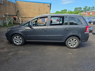 Opel Zafira 2  (B) рест. 2012