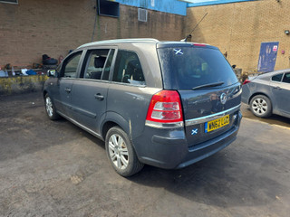 Opel Zafira 2  (B) рест. 2012