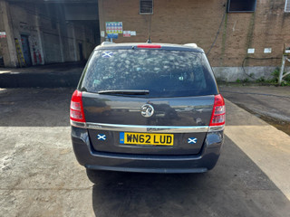 Opel Zafira 2  (B) рест. 2012