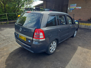 Opel Zafira 2  (B) рест. 2012